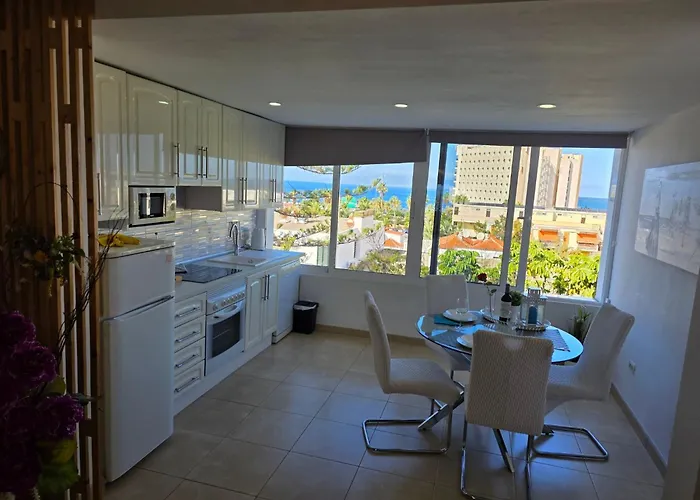 Jacaranda Am By Interhome ארונה