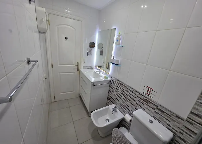 Jacaranda Am By Interhome * ארונה